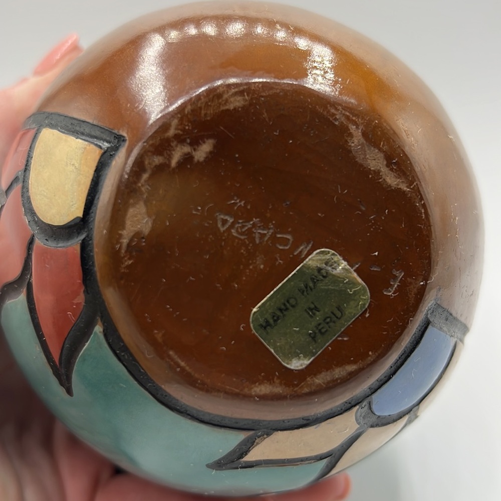 Hand Made Clay Peruvian Pitcher Signed - Picture 4 of 6